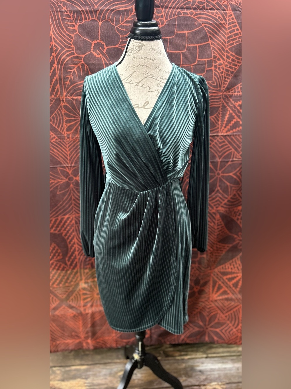 Women’s‎ Green Velvet Pleated Wrap Dress